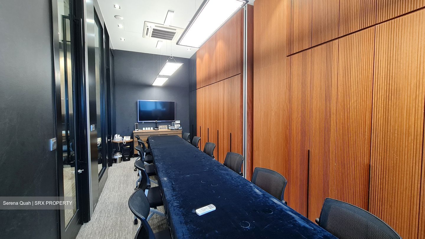 Hexacube (D14), Office #452374041